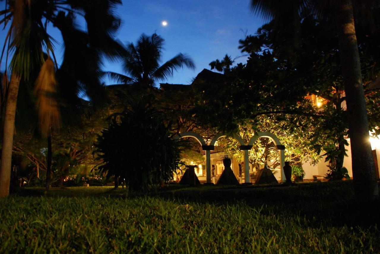 Pashmina House Bed & Breakfast Watamu Exterior photo