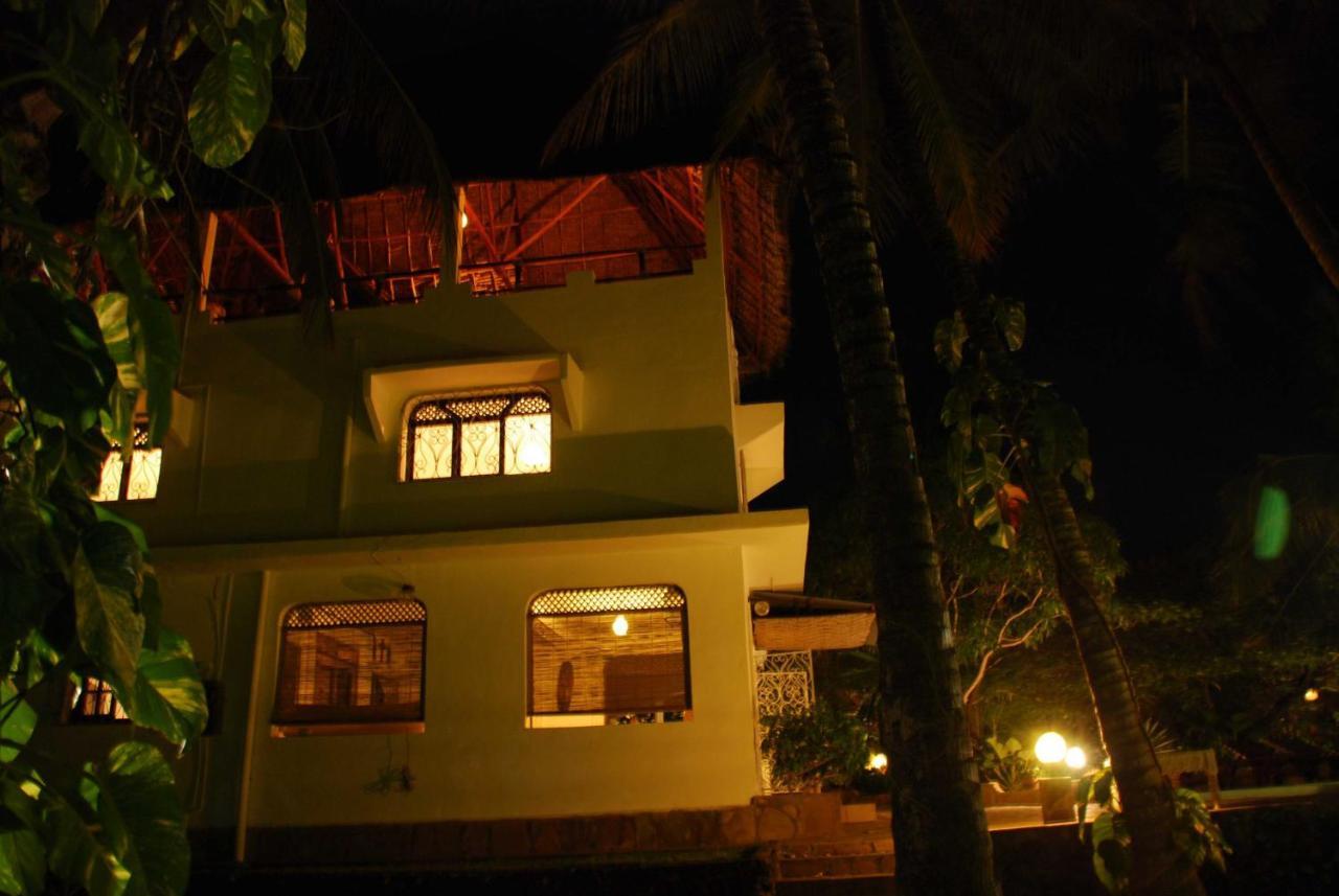 Pashmina House Bed & Breakfast Watamu Exterior photo