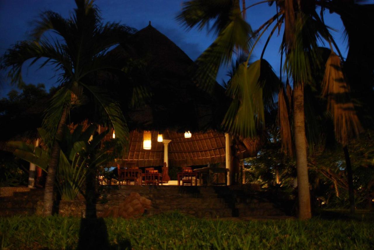 Pashmina House Bed & Breakfast Watamu Exterior photo